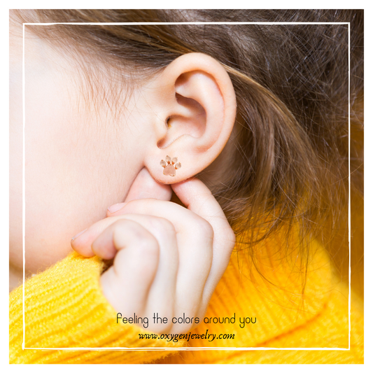 Give Me A Paw 粉晶貓爪耳釘