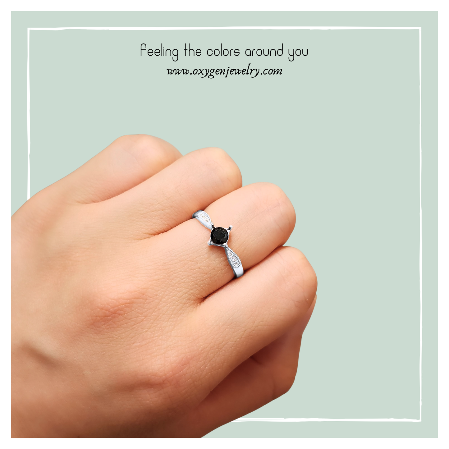 黑尖晶方爪鋯石戒指