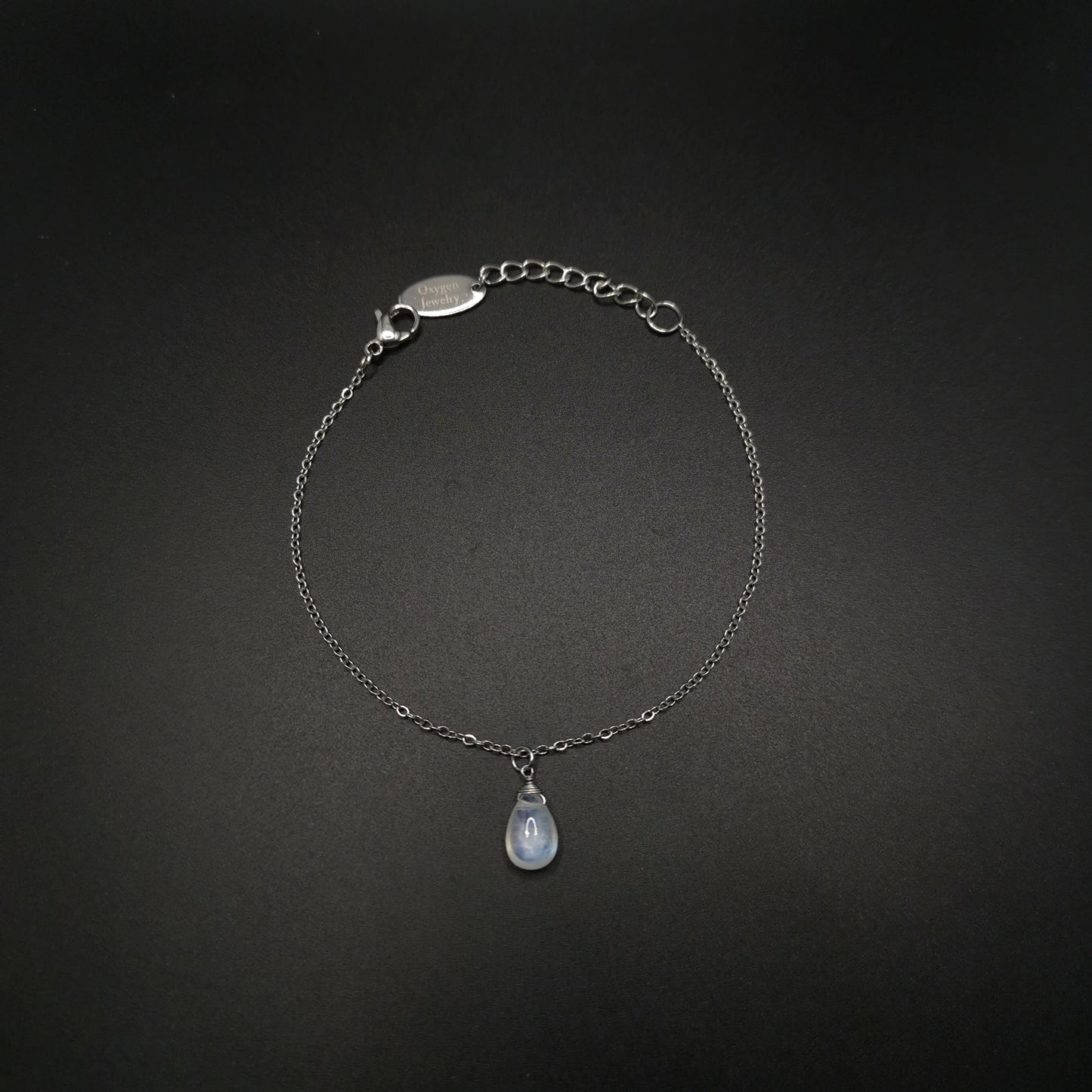 月亮石梨形旦面手鏈