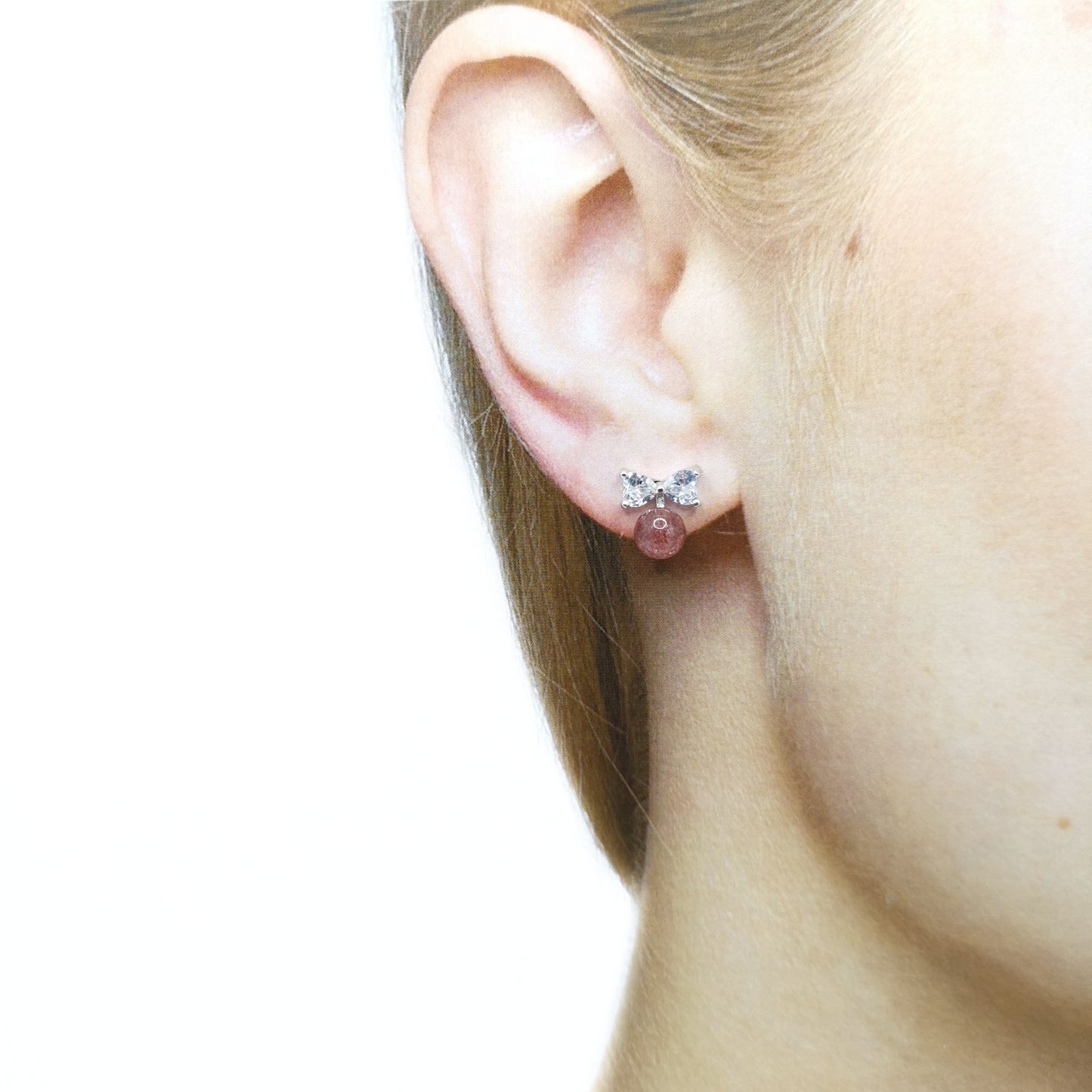 蝴蝶結鋯石圓波草莓晶耳釘