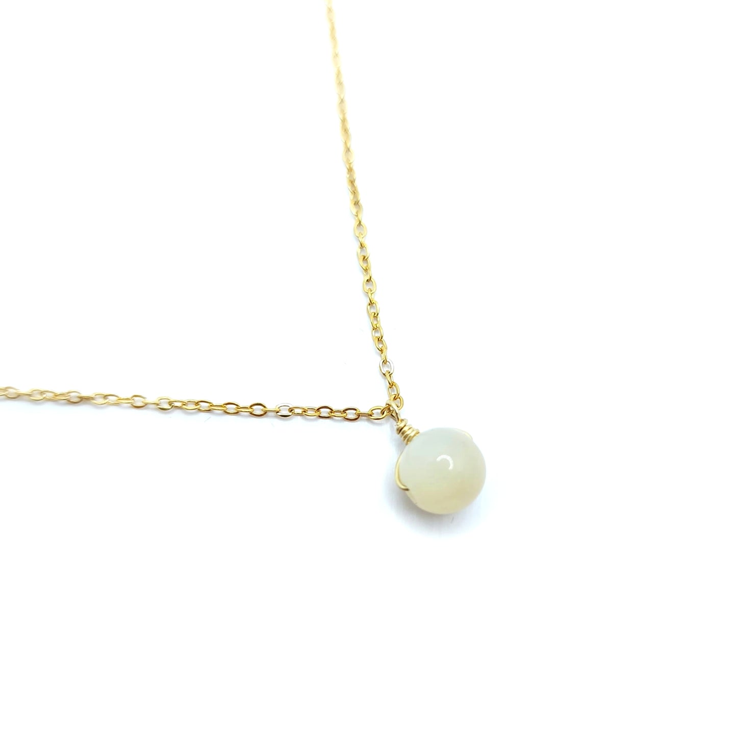 (-73%) Round Wave White Moon Necklace